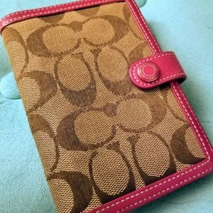 Authentic Coach Agenda Wallet